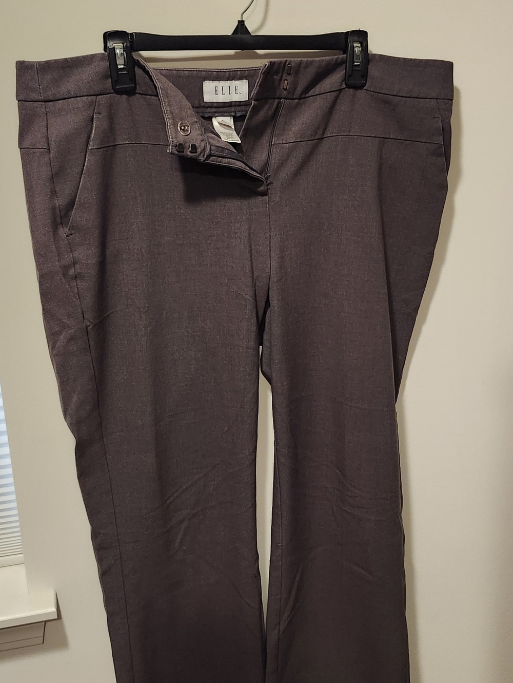 ELLE Gray Straight-Leg Dress Pants